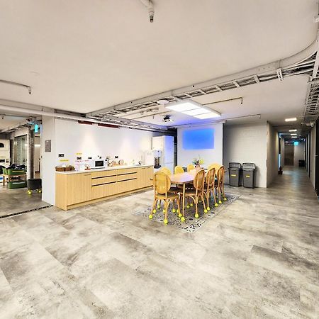 Just Live Hostel Taipei Exterior photo