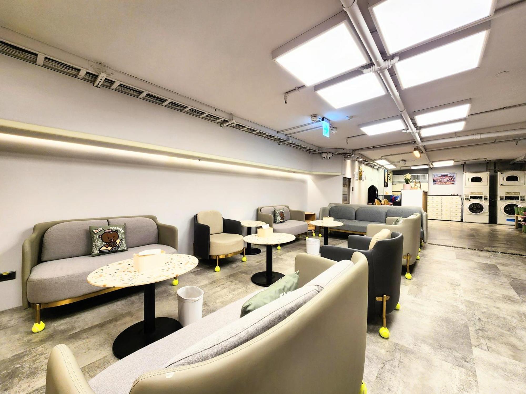 Just Live Hostel Taipei Exterior photo