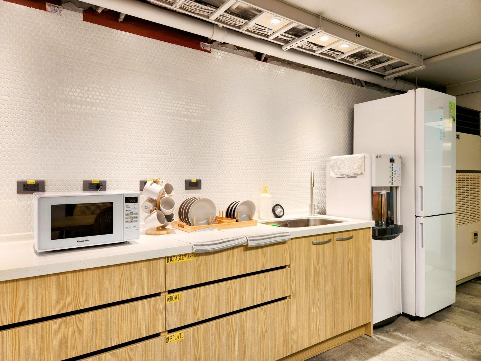 Just Live Hostel Taipei Exterior photo